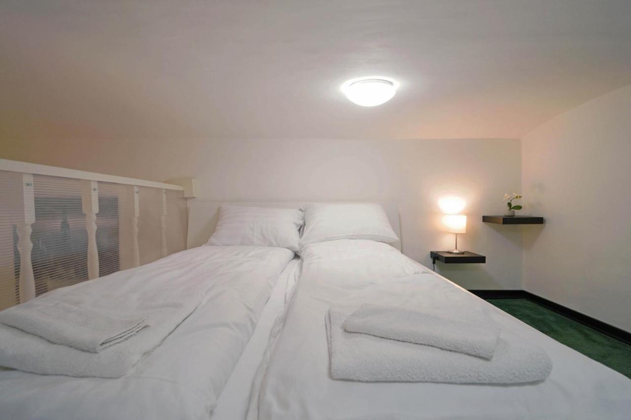 V27 Vadasz Apartament